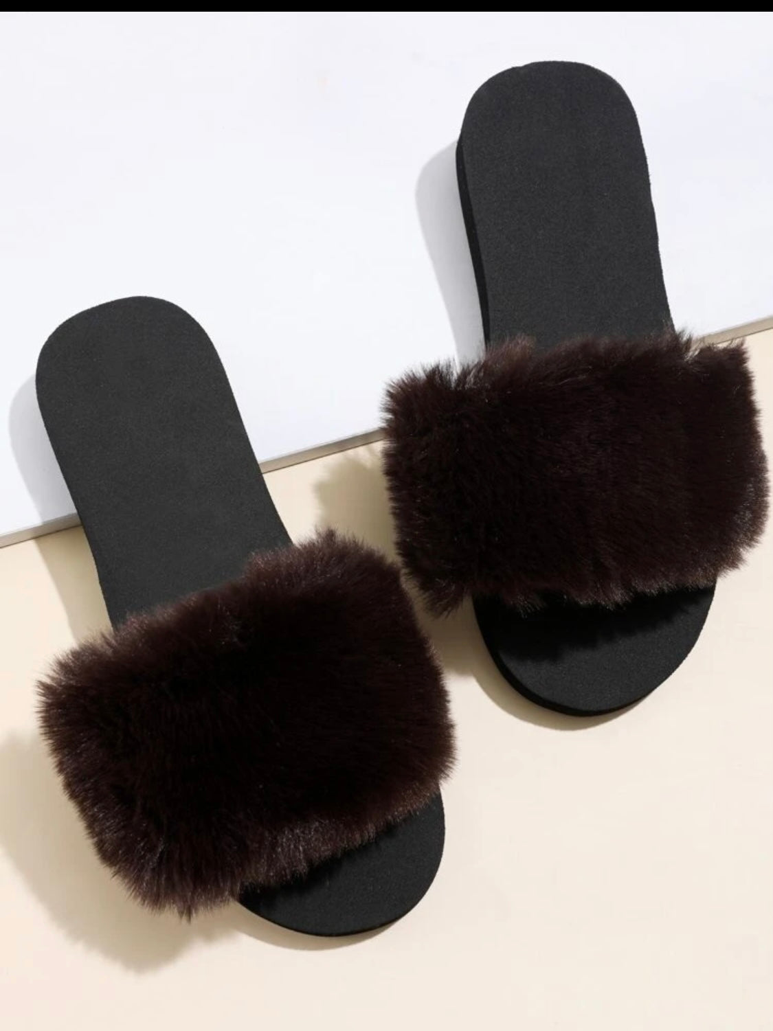 Minimalist Fluffy Slides